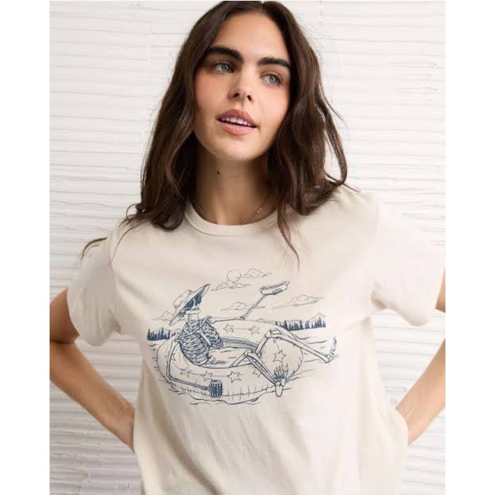 American Eagle Skeleton Graphic Tee Shirt 100% Cotton Cream XL NWT Halloween